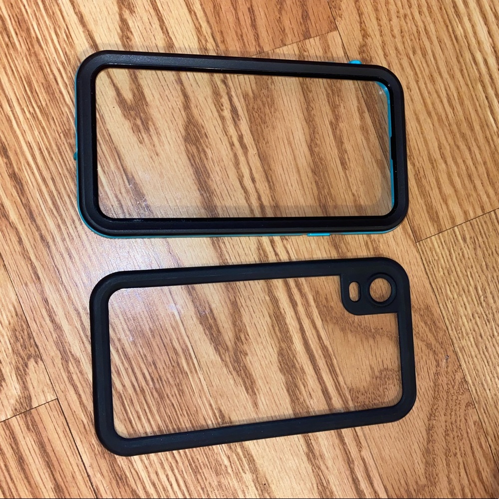 iphone XR case - Picture 2 of 4